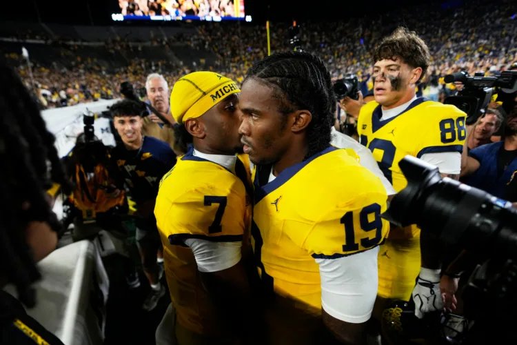 LSU Cracks Top 10, Oregon Slips And Wolverines Fall Out Of Top 25 After Second-Chance Hail Mary